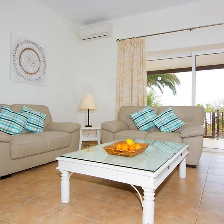 Villa Cancilla With Hot Tub And Pool Table