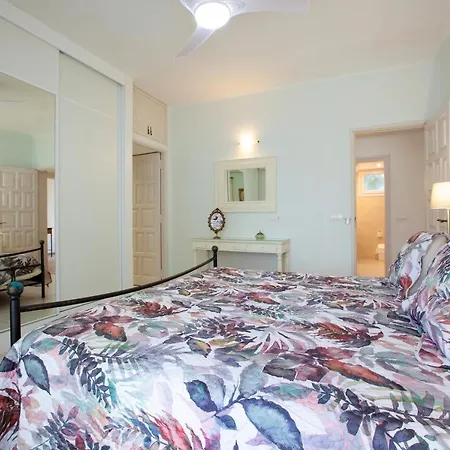 Villa Cancilla With Hot Tub And Pool Table Lanzarote Island
