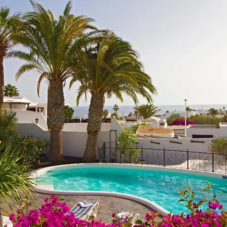 Villa Cancilla With Hot Tub And Pool Table